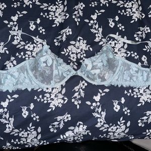 Vs lace bra